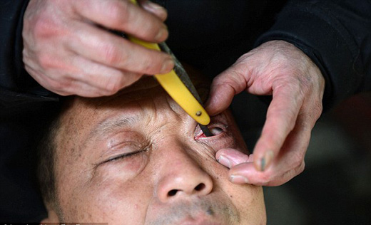eye ball clean 2